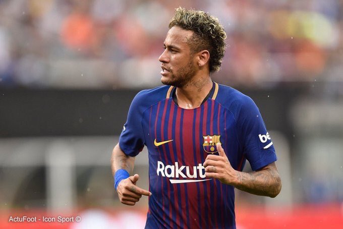 ActuFoot_'s tweet image. Officialisation du transfert de Neymar au PSG demain à Doha et présentation mercredi, d'après @parisunited6.