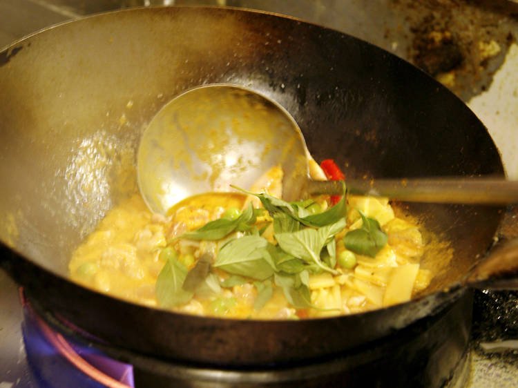 TimeOutEatDrink's tweet photo. Cheap eats: Shepherd's Bush, try @EsarnKheaw for proper Thai lunches. Our favourite is £6.95. https://t.co/7DgTl65BQB https://t.co/rYgV1C2AaL