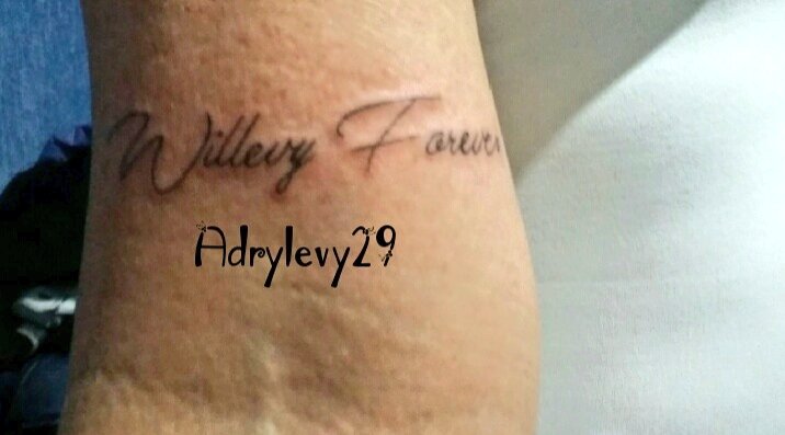 <a href="/willylevy29/">William Levy</a> Te Mando todo mí cariño...Mi Tatuaje "WillevyForever " No es un autógrafo. Pero significa mucho para mí. Es un gran actor 💪❤💋