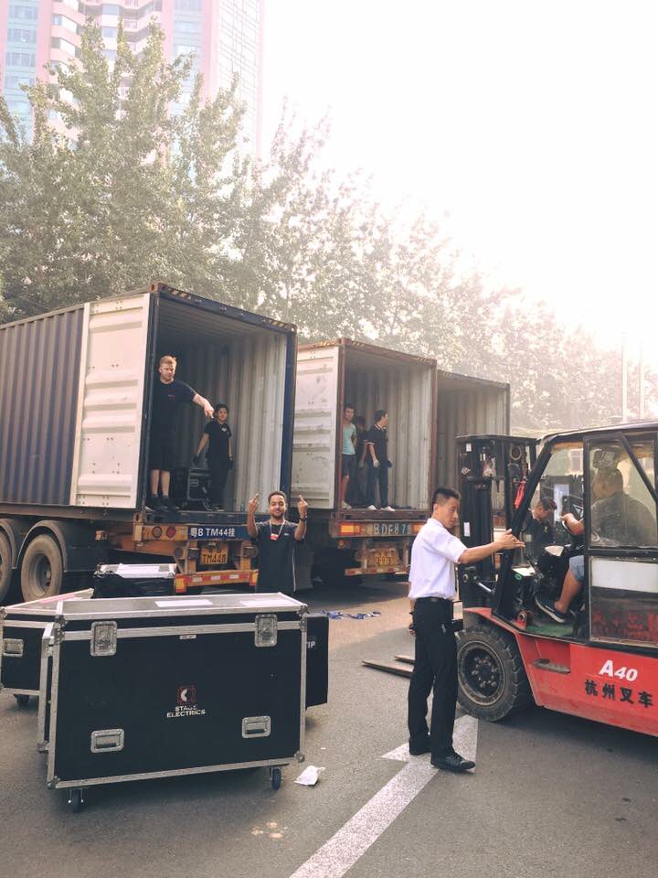 Well that's the 2nd load out of The Bodyguard done... Finishing at 08:30 in the morning. Not the happiest of people! <a href="/stage_electrics/">Stage Electrics</a>