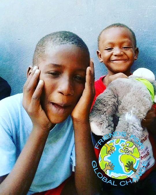 jgatenosamsung's tweet photo. @FFGCinc in #Haiti #MakingADifference https://t.co/GBHLEZTuBG