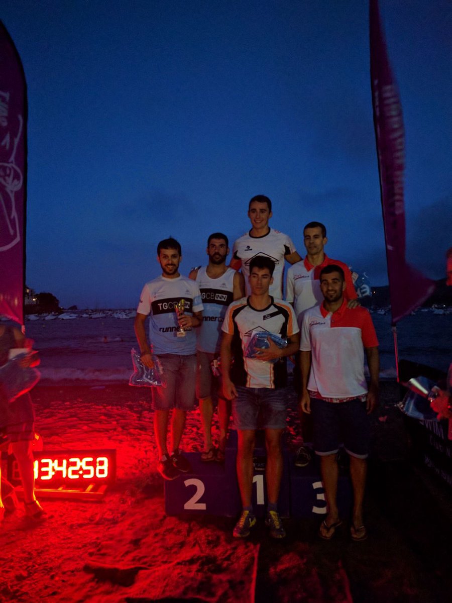 TGCBINN's tweet photo. Sergi Lasheras i Xevi Gallart pugen al podi de l'aquatló solidari organitzat pel @SwimfasterCn de Cadaqués. Bravo nois! #orgullTGCBINN https://t.co/f7OJccVUH8