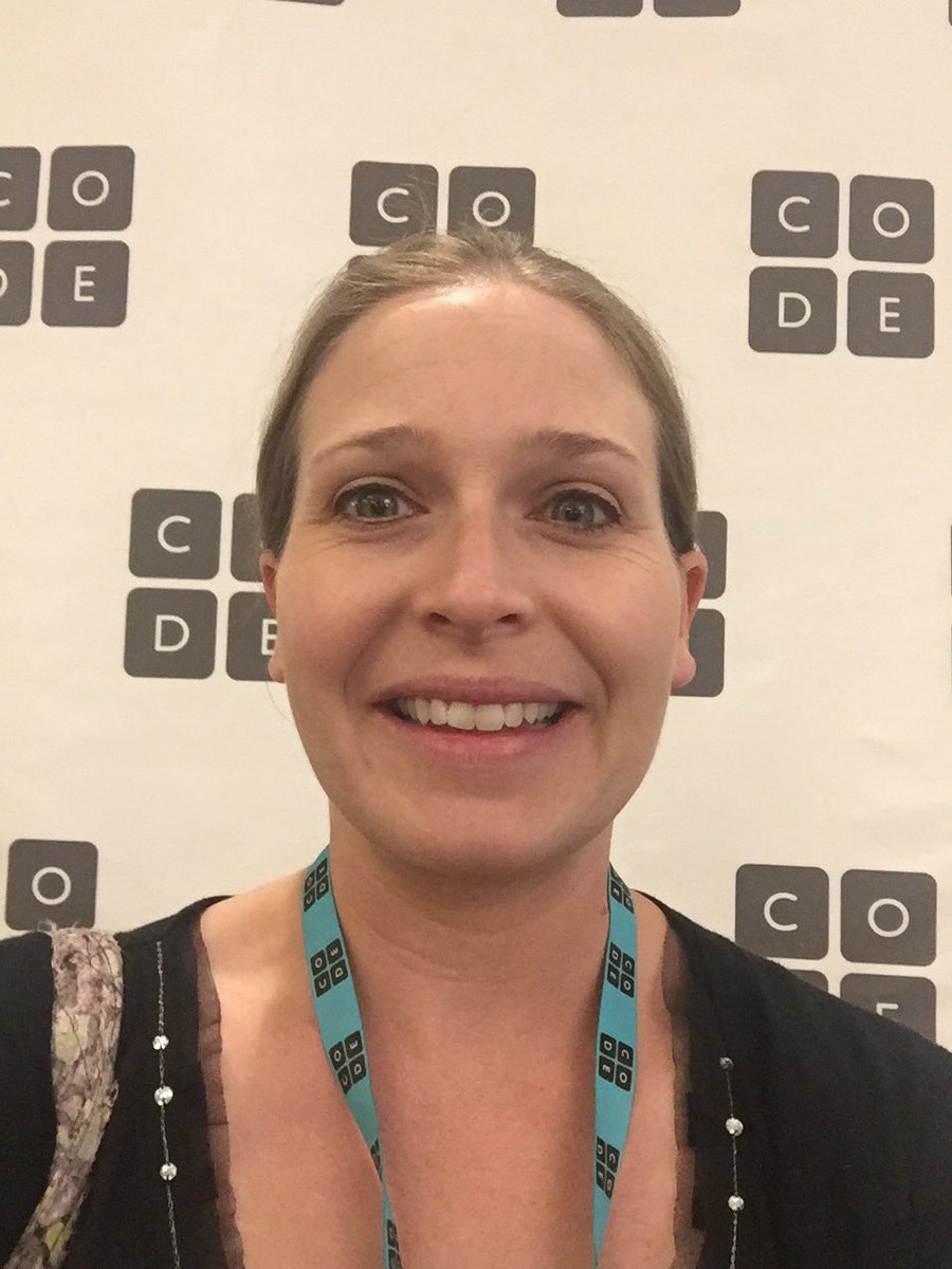 LPiazza1's tweet image. #TeacherCon selfie