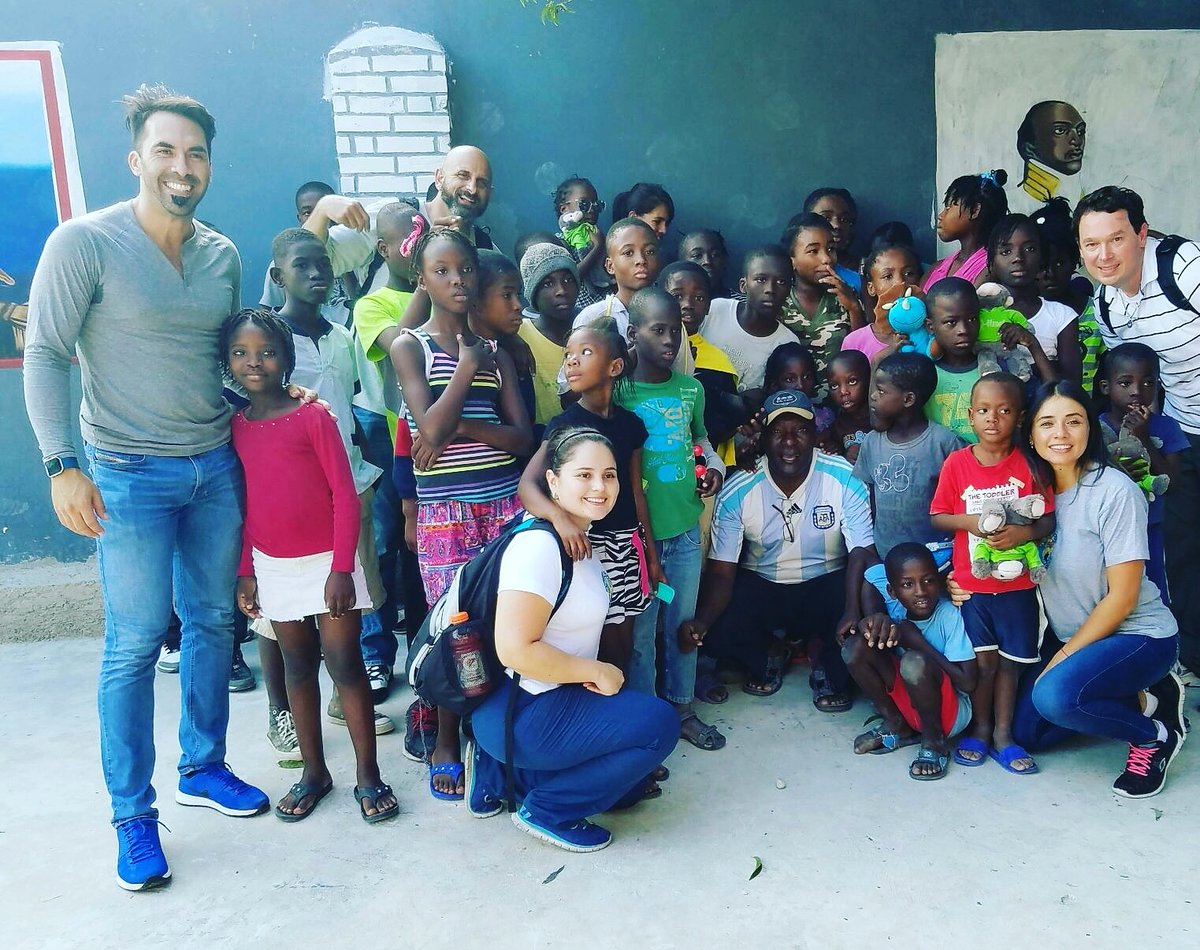 jgatenosamsung's tweet photo. @FFGCinc in #Haiti @caicsan @marlowrosado https://t.co/gEneTlDQwl