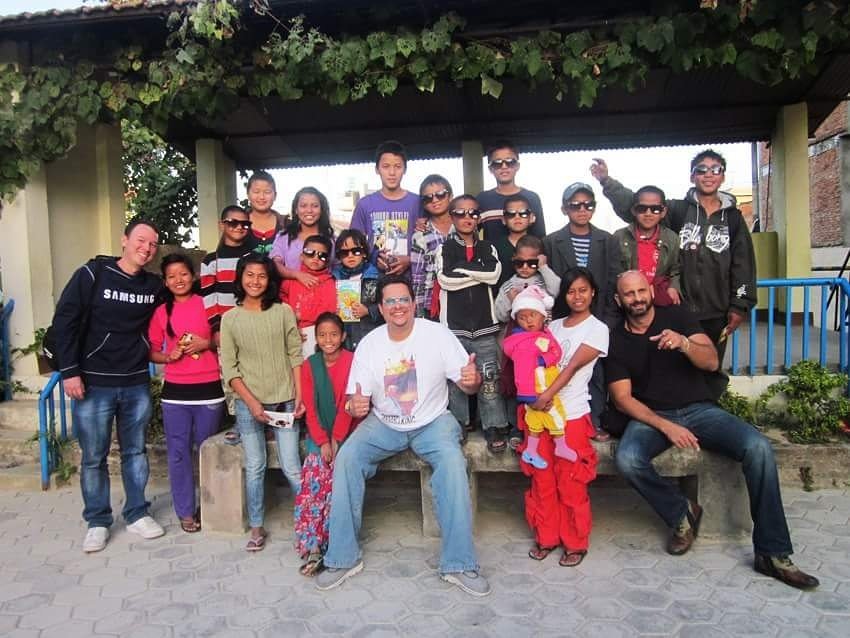 jgatenosamsung's tweet photo. With the kids at #MSH #Nepal @FFGCinc @marlowrosado @titopuentejr https://t.co/rViFoS4naR