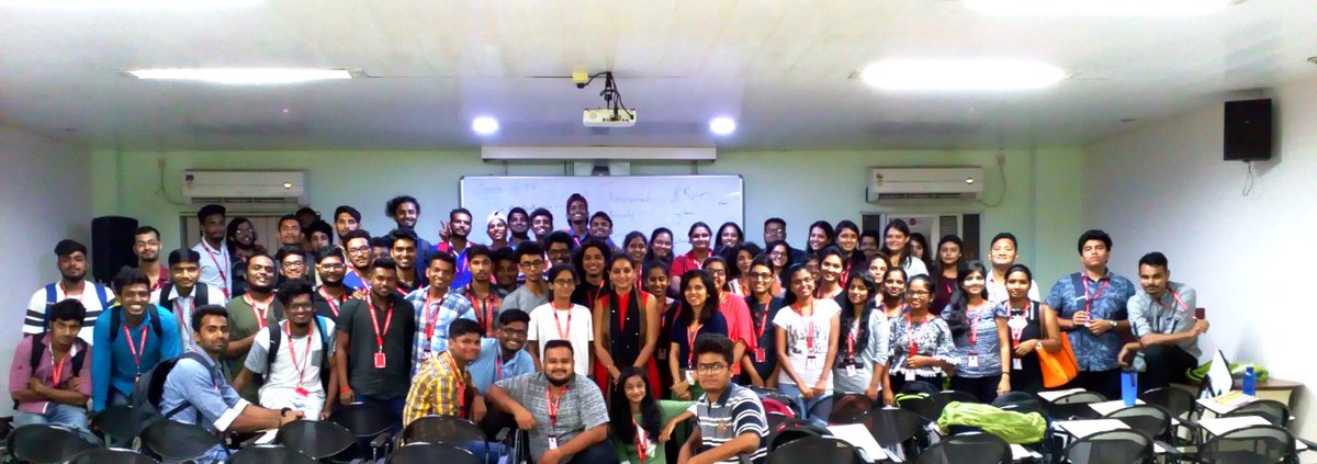 ISMmumbai's tweet photo. Students of @ISMmumbai posing after their interactive sessions

#media #mediainstitute #college #collegelife #Mumbai #MondayMotivation https://t.co/r1aQDEfmMm