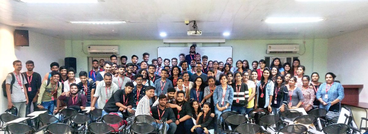 ISMmumbai's tweet photo. Students of @ISMmumbai posing after their interactive sessions

#media #mediainstitute #college #collegelife #Mumbai #MondayMotivation https://t.co/r1aQDEfmMm