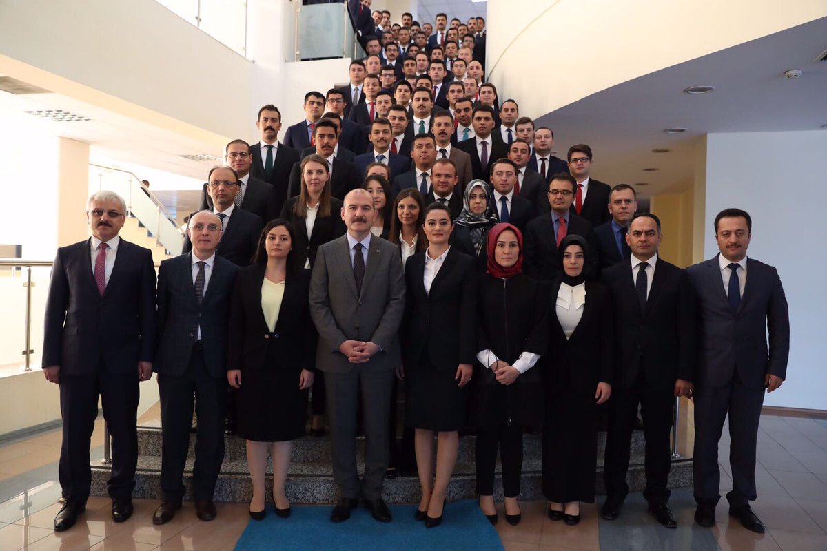 TC_icisleri's tweet photo. @suleymansoylu Bakanımız Sn.@suleymansoylu 105.Dönem Kaymakam Adayları Uyum Kursu'nun açılış konuşmasını gerçekleştirdi https://t.co/YFH8Qqj327