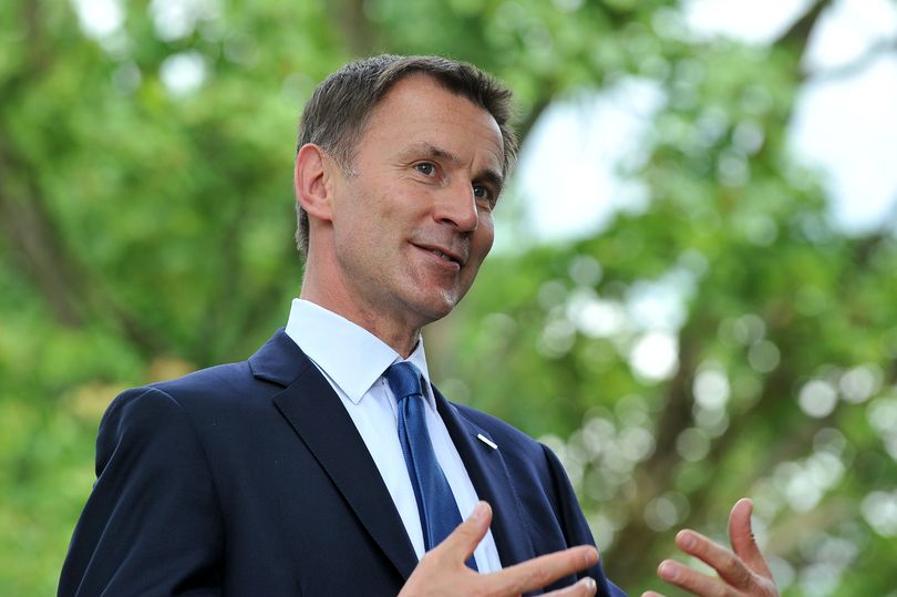 MirrorPolitics's tweet image. Jeremy Hunt's promise of 21,000 new mental health jobs branded 'not realistic' by nurses' union

mirror.co.uk/news/politics/…