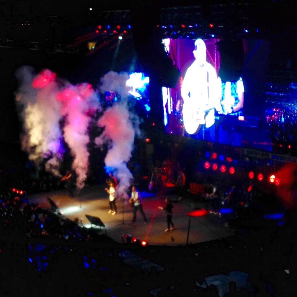 shayriewynne's tweet photo. throwback #IGNITE2015 🔥
can't wait for #UNASHAMED2017 🙌🏻 https://t.co/A3FbuATIas