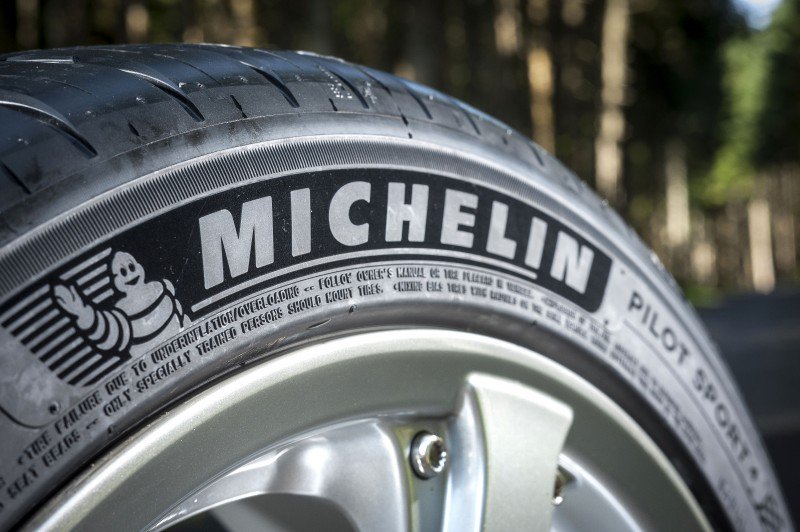 encircle_tire's tweet photo. Our Italian data shows @Michelin is the 3rd most recommended brand across the market in June 2017! #seehowyoucompare #MondayMotivation https://t.co/0adIXzpLov