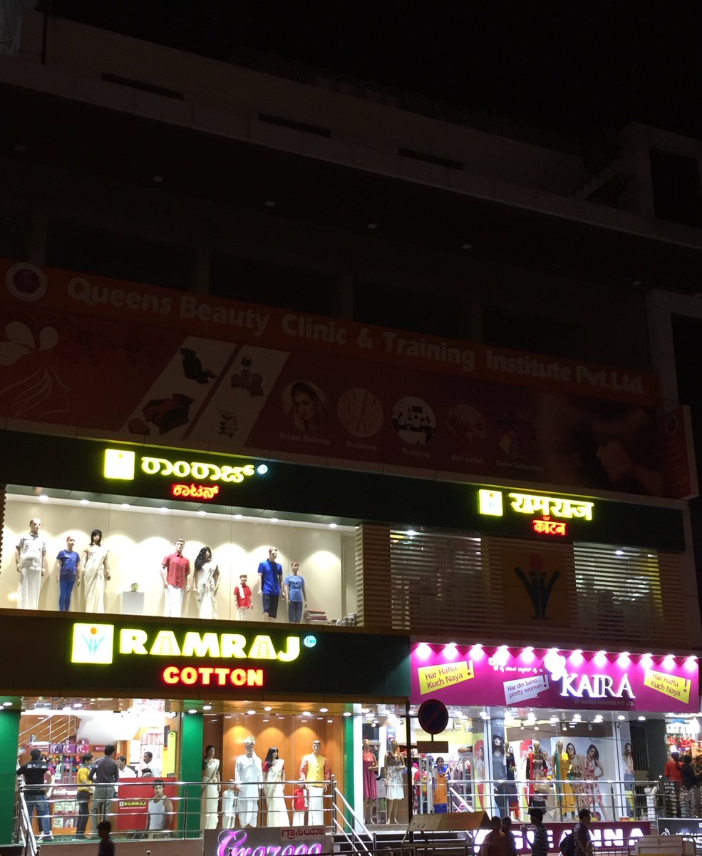 harish_m_k's tweet photo. Why should we fight #HindiImposition? If we don't, #Tamil brand will use #Hindi in #Bengaluru. #hindibeda #Kannada #Jayanagara4thBlock https://t.co/JR2yeExztL
