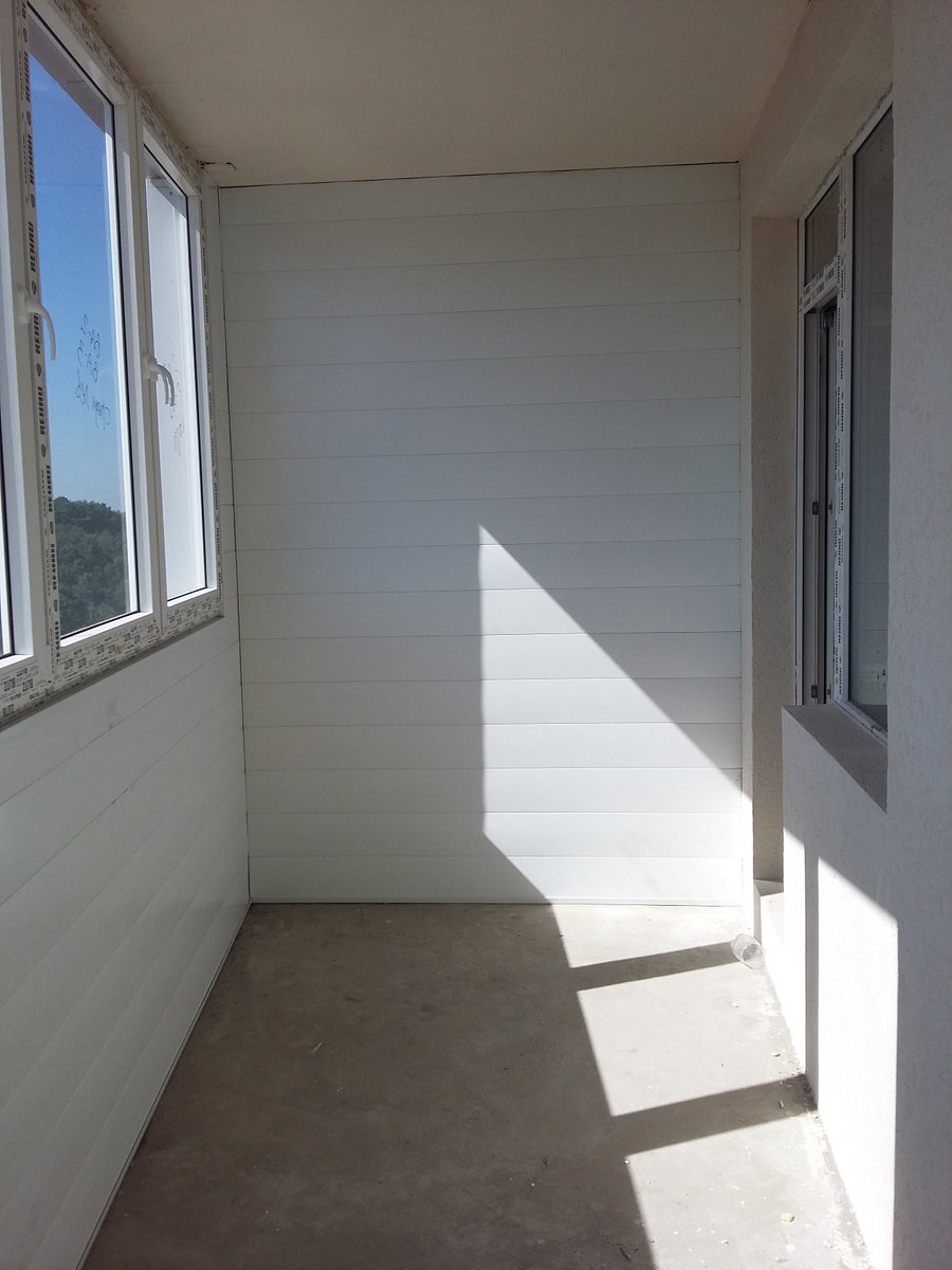 Marshal_Grad's tweet image. Начали внутреннюю отделку балконов железным сайдингом! Полюбуйтесь, как это выглядит)

#маршалград #настройке #жкнаокскомсъезде