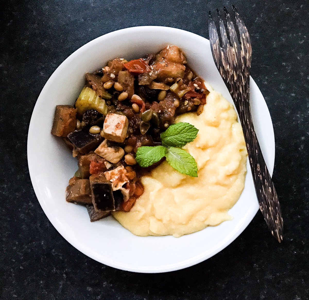chillidiva21's tweet photo. #creamy #polenta with #italian #aubergine sauce #caponata #vegan #veganfood #whatveganseat #veganfoodshare #plantbased #cleanesting #healthy https://t.co/j2xr5o2oBy