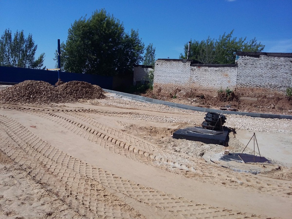 Marshal_Grad's tweet image. Около первого дома начаты работы по благоустройству территории

#маршалград #настройке #жкнаокскомсъезде #новосройкавцентре