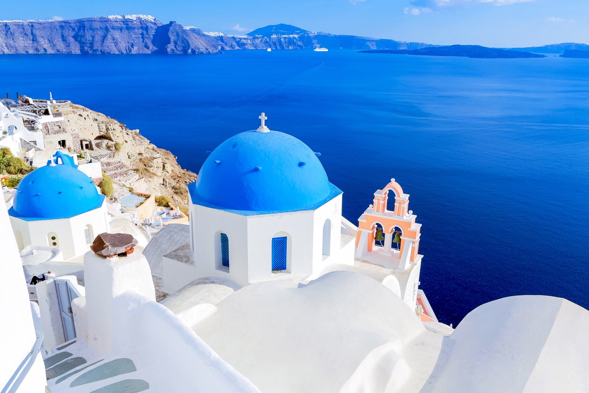 Blue Monday 🇬🇷 💙 🙌 Discover your own Greek island paradise: bit.ly/2f0arF1