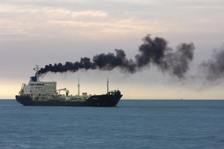 CleanupShipping's tweet photo. Speed limits are needed as short term measures to reduce emissions from ships #cleanupshipping @transenv https://t.co/lKGMSPsJCo
