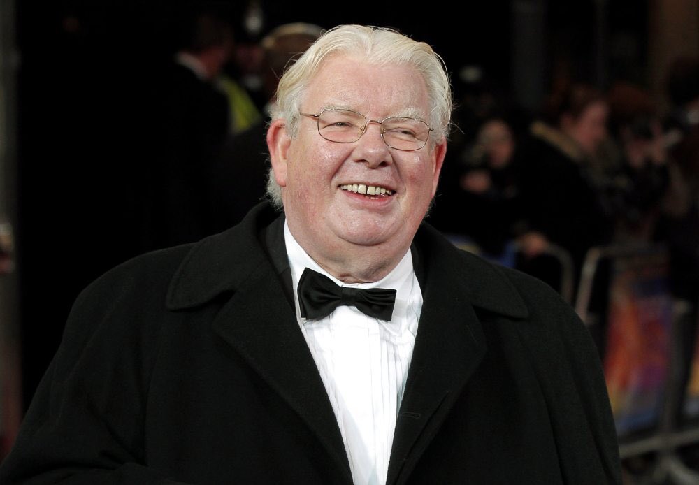 RadioMoldu's tweet photo. Aujourd'hui est un jour important, c'est l'anniversaire de @jk_rowling, ainsi que celui d'Harry, mais aussi du défunt Richard Griffith. https://t.co/3xDA5bRBB4