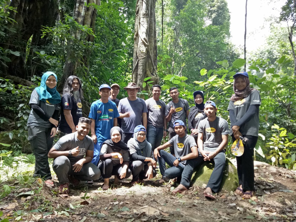 fatinazwanii's tweet photo. Royal Belum Kemboree Sahabat 4×4
#kemboreesahabat4×4grantt
#4×4offroad
#maxxis
#visitperak
#KayAdventures
#kerex https://t.co/D9TJ6Krhvn