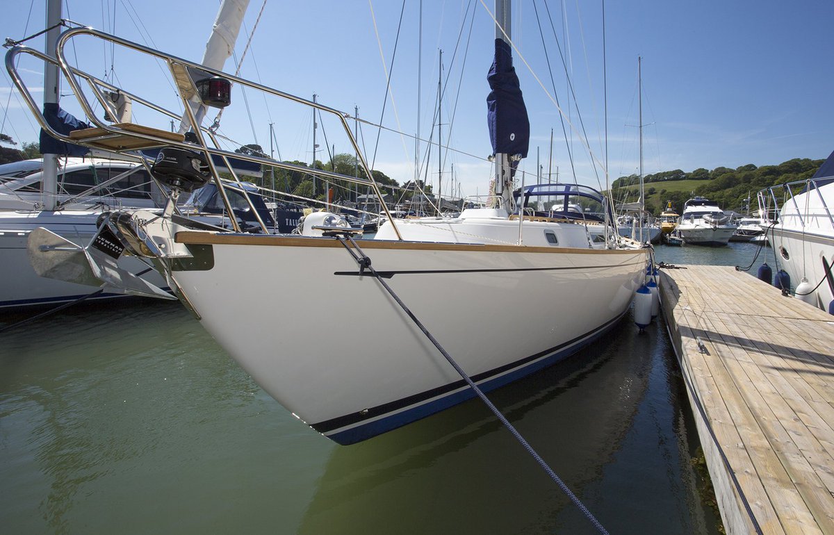 FitzMarine's tweet photo. Only seems like yesterday I photographed the @SeaCadetsUK signing up for a Rustler 42, less then a year on here's the result #rustleryachts https://t.co/sPkcUZhyR6