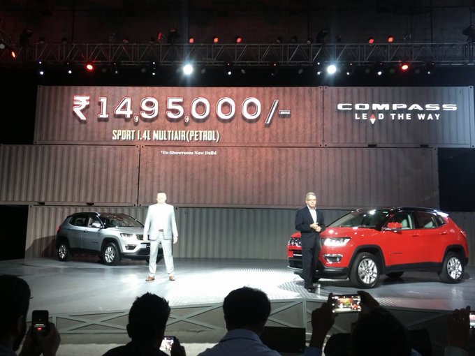 ExtremeCarss's tweet photo. Moment we all have been waiting for is finally here.
Starting from 14.95 Lacs* Official price of the incredible #JeepCompass. https://t.co/YEzu7eeTaj