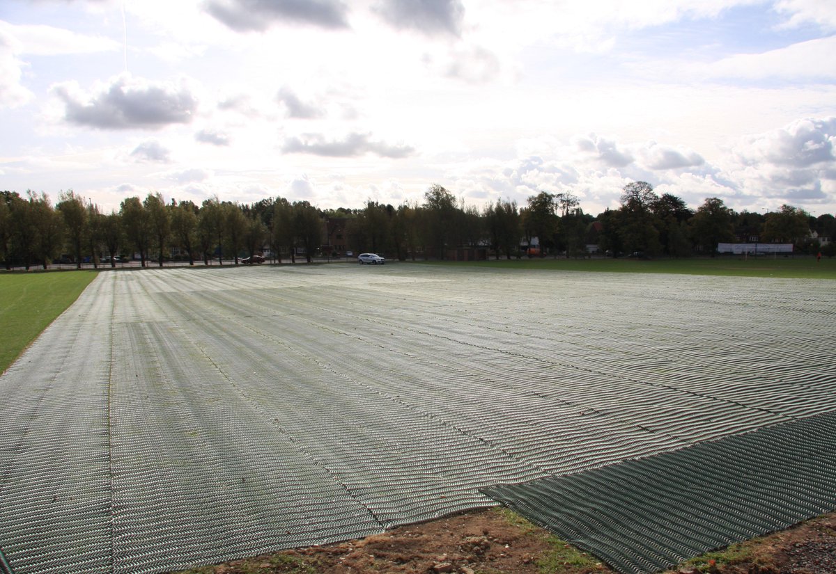 Grassmats's tweet photo. Heavy Duty Grass Protection Mesh! Perfect for carparks! #carpark #heavydutymesh #heavyduty #car #grass #grassprotection #mesh https://t.co/GZwBG6NeBr
