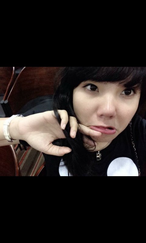 FOURTunes_'s tweet photo. Happy Birthday ka Yeye yang ke 23!❤ walaupun sos udah bubar tetep sayang sama 911 yaaa!😘😘 @YeyeeDongoran https://t.co/W5s69T60gB