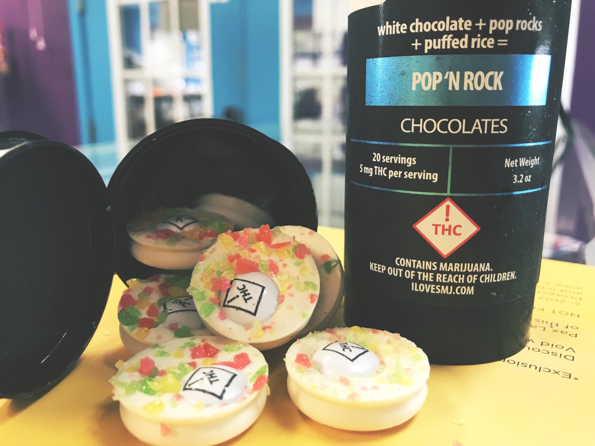 GreenTree_BLDR's tweet photo. Munchie Monday! Buy 3 get the 4th for a penny! Sweet Mary Jane #edibles #cannacook #baked #chocolate #coloradogrown #thc #fueledbythc https://t.co/R571rYz71z