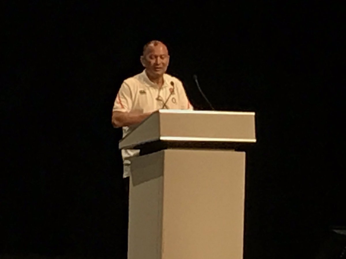 CoachTroyEngle's tweet photo. Eddie Jones "You never actually become a 'good coach' - you always have to get better. Look inside & outside your own sport" #coachasleader https://t.co/yudANpJxYK