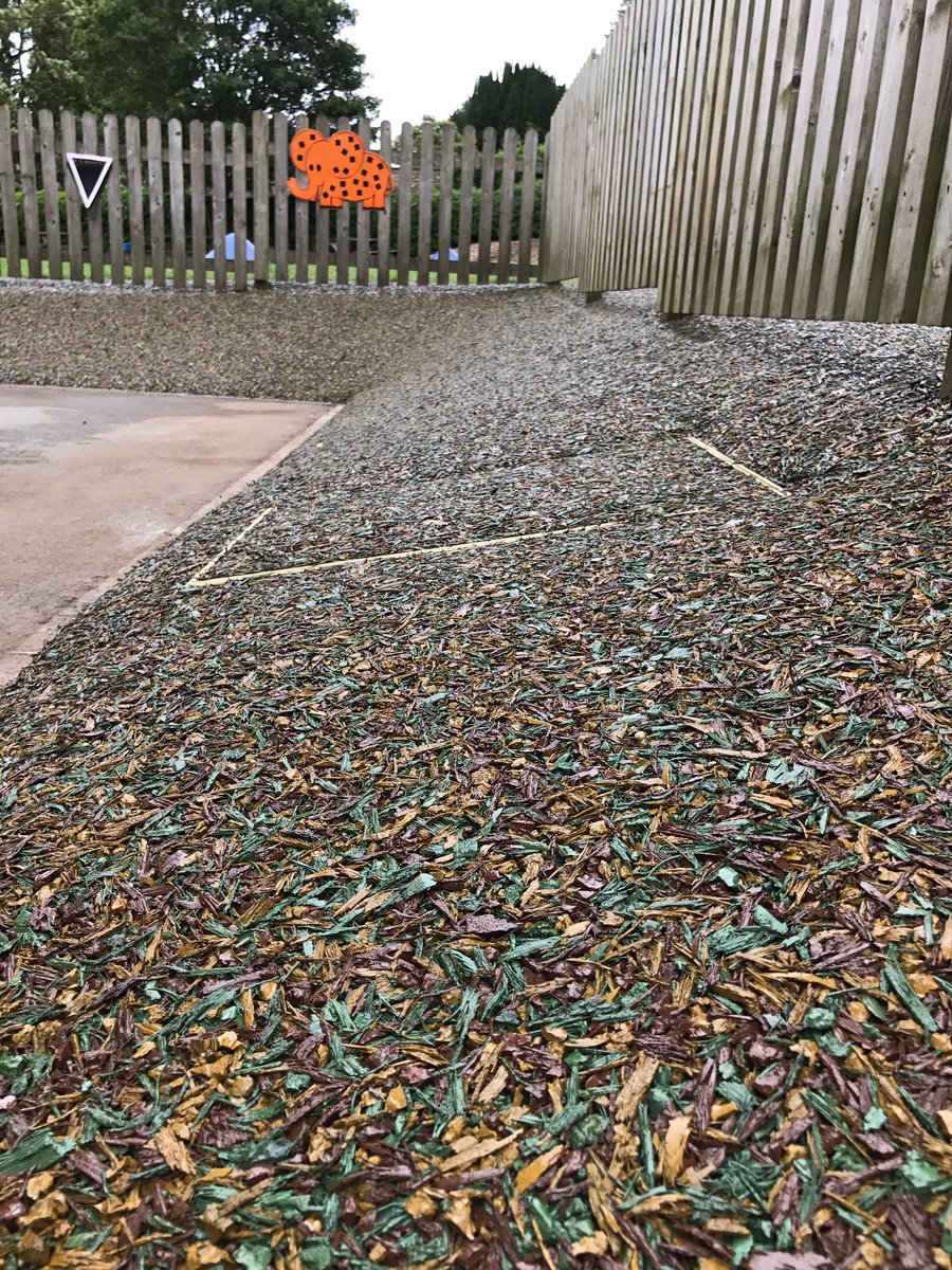 StarRubber1's tweet photo. #TigerMulch is available in various great colour blends, contact us today on 01458253377!! #PlaySurfacing https://t.co/KYtcjg3Vm7
