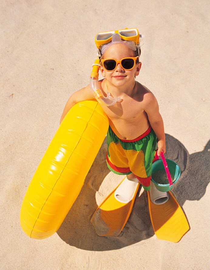 HSOpticians's tweet photo. School's out for summer! Take full advantage &amp; bring the kids for their free eye test #freerangekids #eyecarewecare Book appts 01706379783 https://t.co/EEFWdjEvXp
