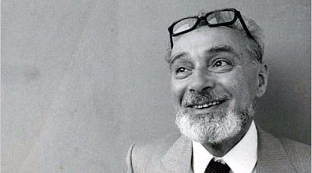 LozziPublishing's tweet photo. "Tutti coloro che dimenticano il loro passato, sono condannati a riviverlo"
#NatiOggi: il #31luglio 1919 nasceva Primo #Levi
#memoria https://t.co/QH8IFhomIx