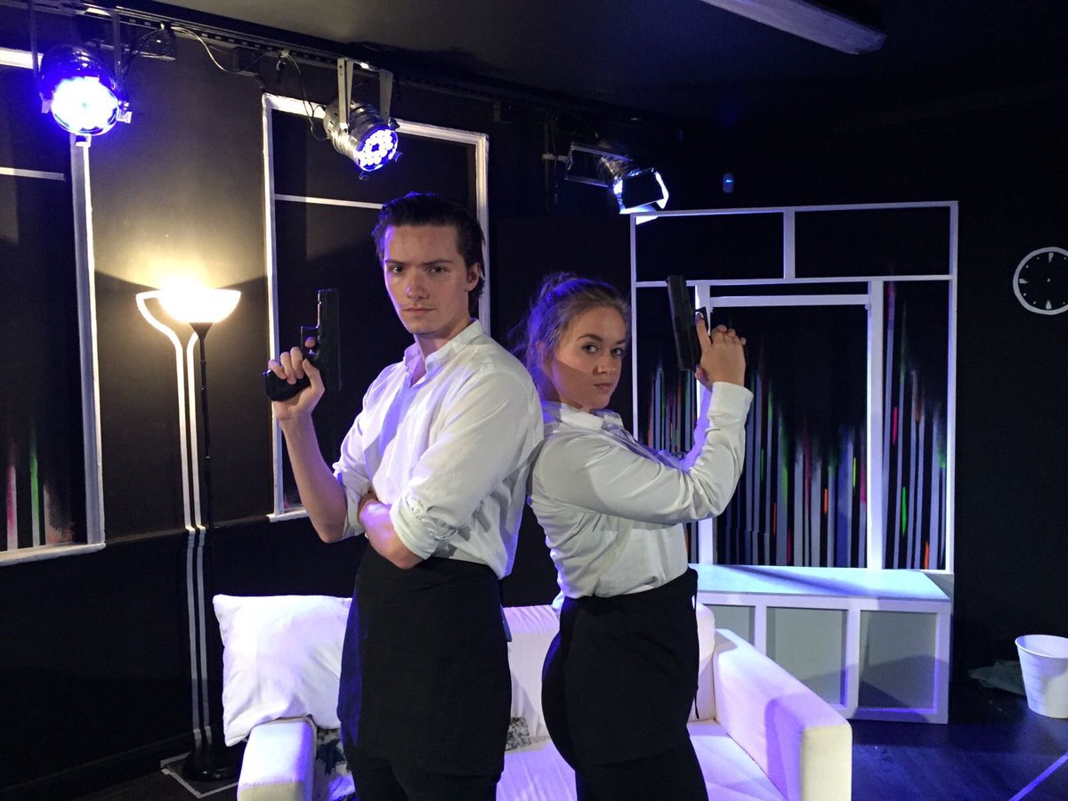 BeatriceCranke's tweet photo. Thank you @TrippedTheatre for all the fun. Good luck to the new Suarez and Caprini for the final week of #sheep I shall miss you all 😘 https://t.co/SR8m3Kh63O