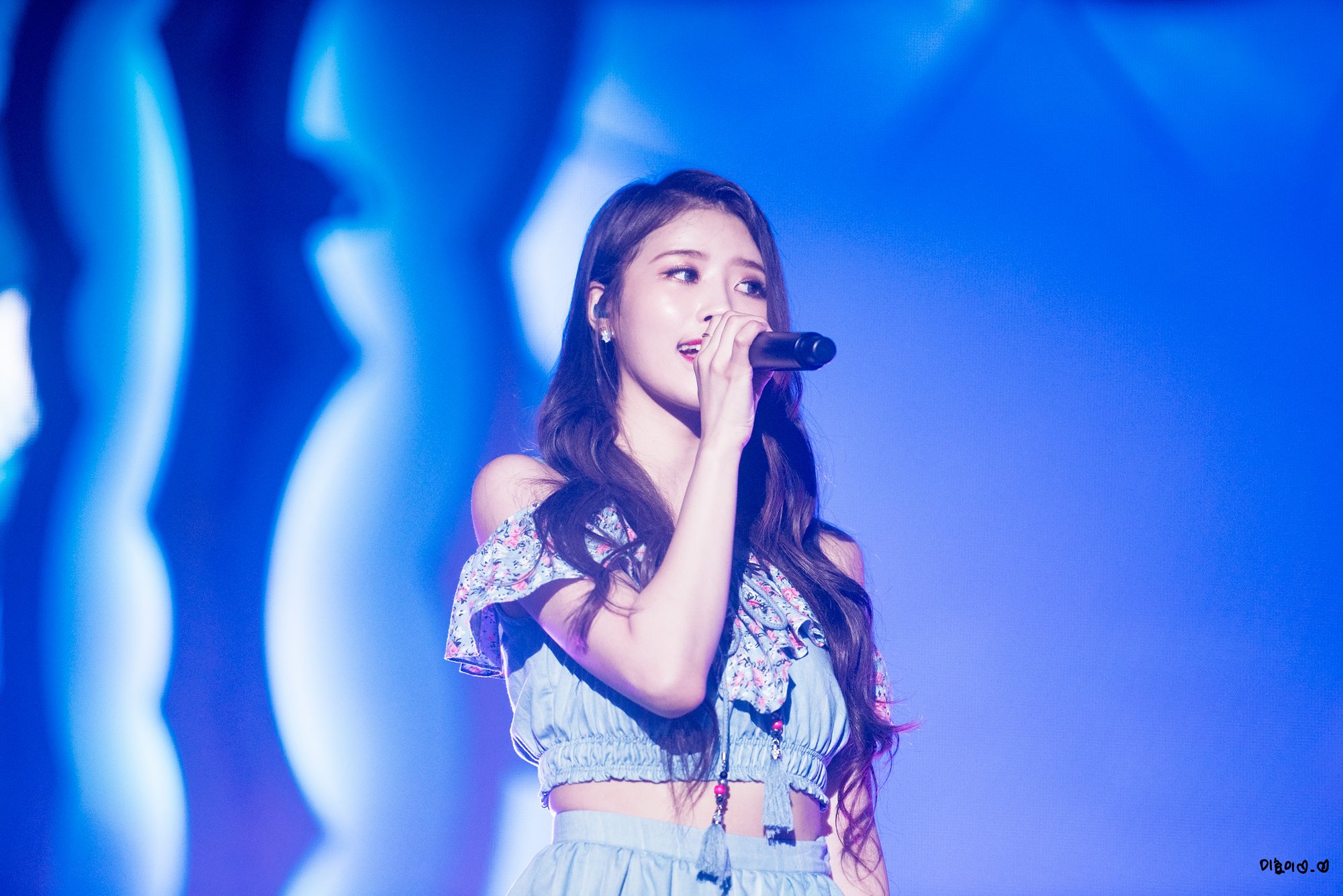 DGDgxcxVwAEAlEM.jpg:orig