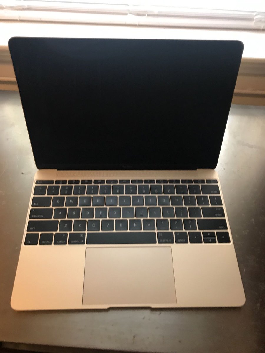 718ft's tweet image. GOLD MACBOOK GIVEAWAY!

To Enter:(checking)
-Follow @718ft 
-Turn ON Notifications 
-RT &amp;amp; LIKE THIS 
-Show Proof!

GOODLUCK TO YOU !❤️🍀