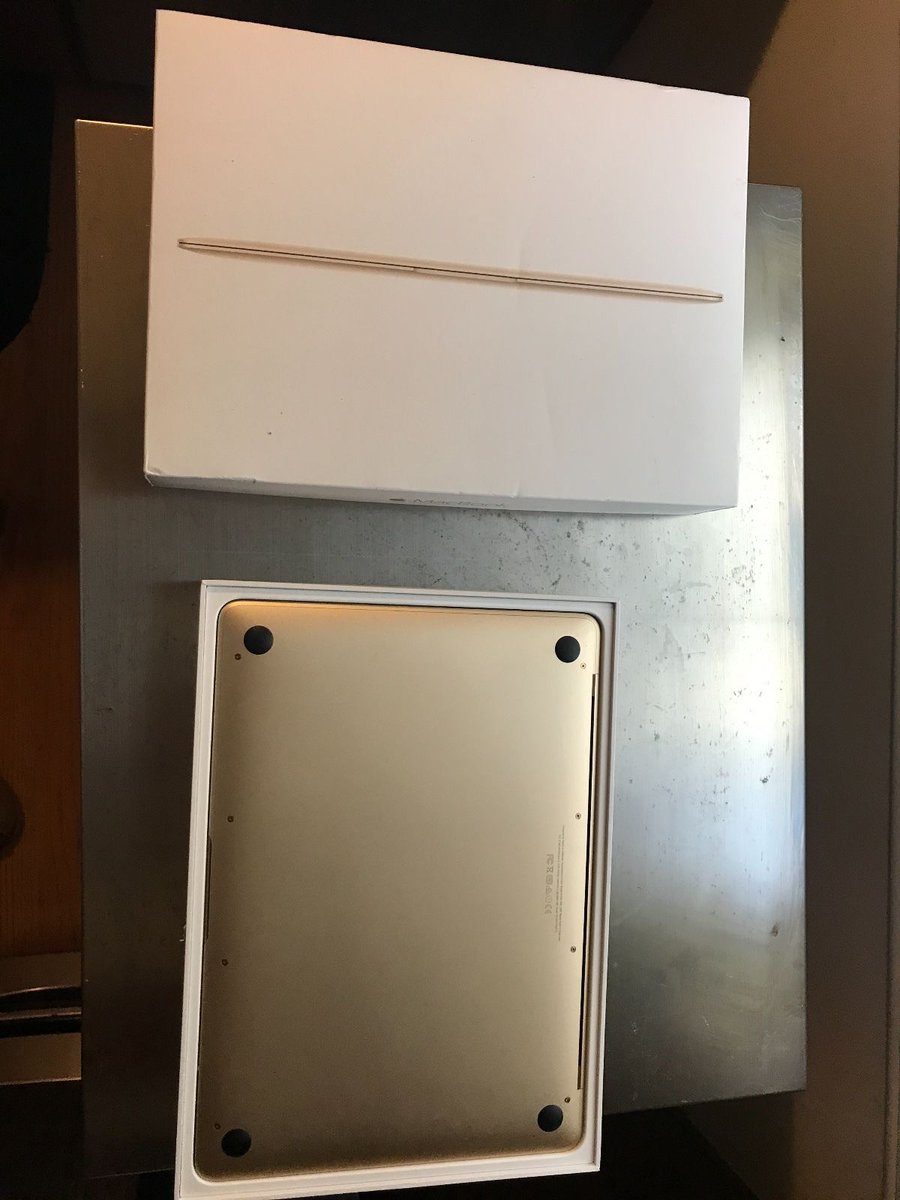 718ft's tweet image. GOLD MACBOOK GIVEAWAY!

To Enter:(checking)
-Follow @718ft 
-Turn ON Notifications 
-RT &amp;amp; LIKE THIS 
-Show Proof!

GOODLUCK TO YOU !❤️🍀