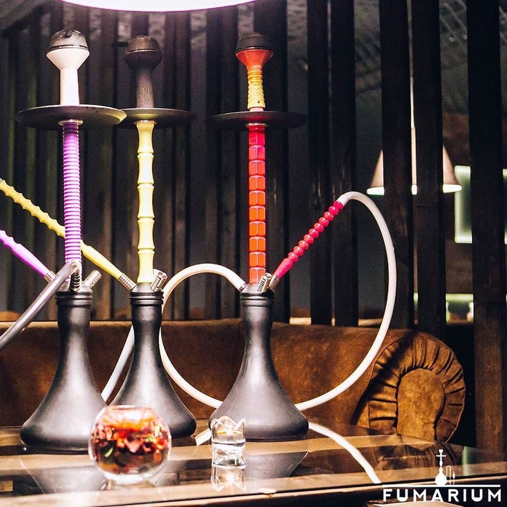 FumariumMoscow's tweet photo. #Кальянная Fumarium уже открыла свои двери для приёма гостей ⚗💨 Предлагаем Вам отдохнуть в хорошей компании вместе… https://t.co/vBIqDevxN5 https://t.co/2JDxqSeIAK
