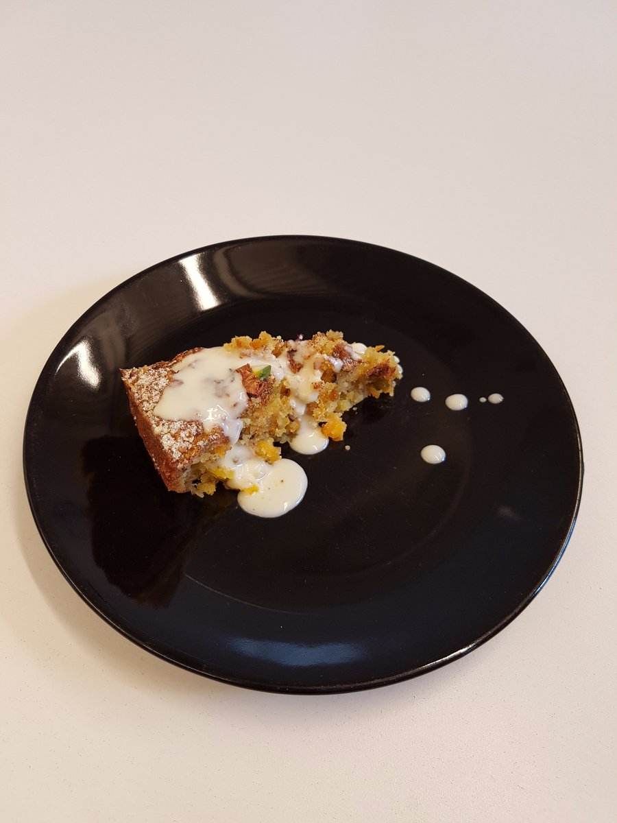 RedHealth's tweet photo. We've got that #MonthlyMunchyMonday feeling - thanks @BeckiFergusson for the #delicious 'farmyard animal' creation #MondayMotivation https://t.co/9uzRYFFzHi