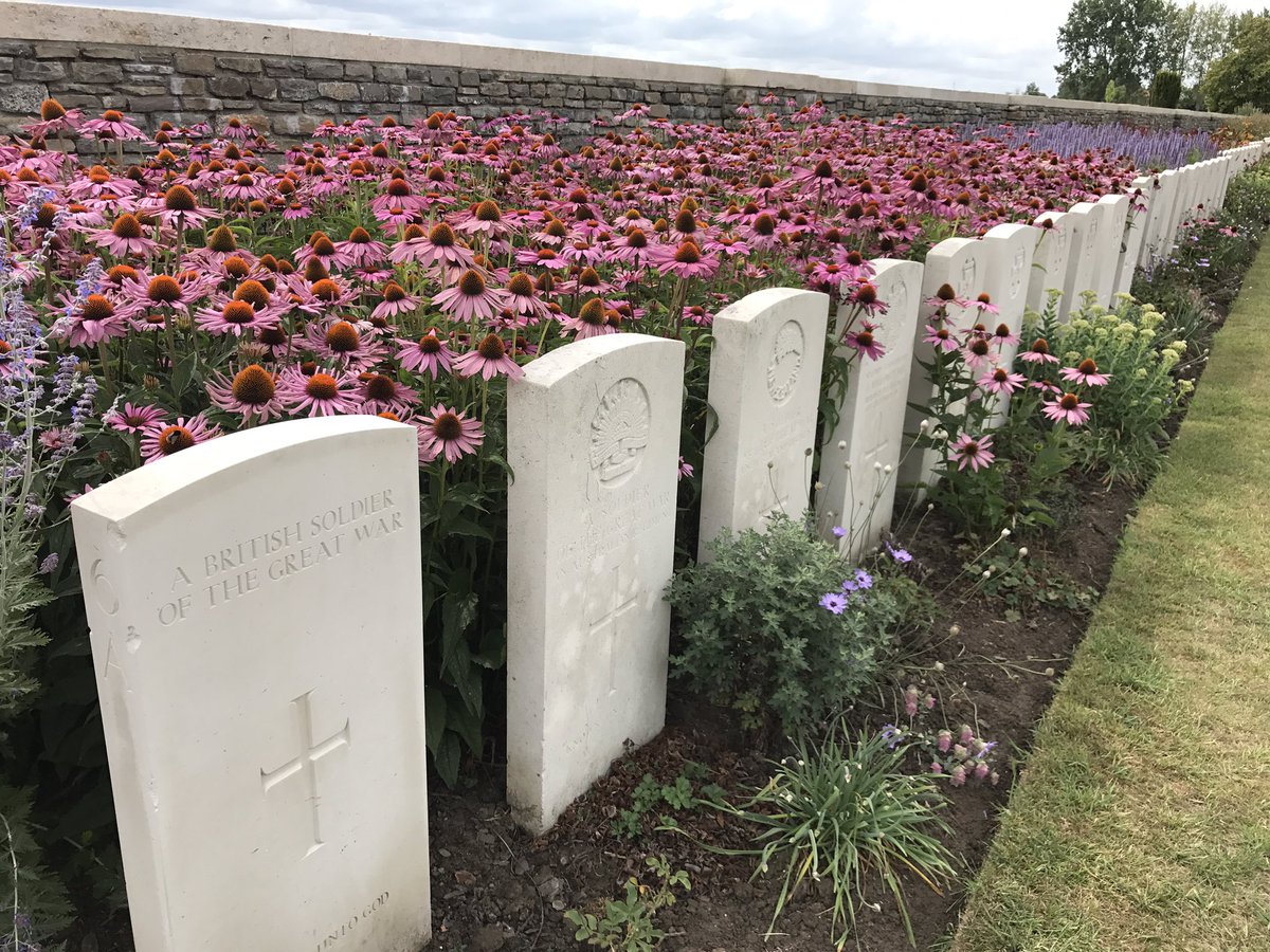 KensingtonRoyal's tweet photo. TRHs met some @CWGC interns who help visitors understand the stories of servicemen in this cemetery, before viewing some of the graves. https://t.co/WMm2a9aP9A