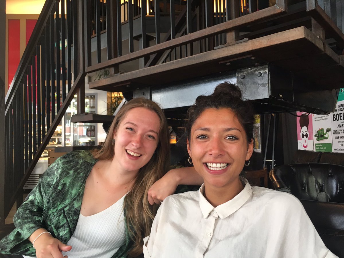 Ronilla's tweet image. Voor #Coding4Amsterdam toffe plannen tweede helft 2017 besproken. Overdracht van @mienos1993 naar Iris Muis van @Startup_Adam.