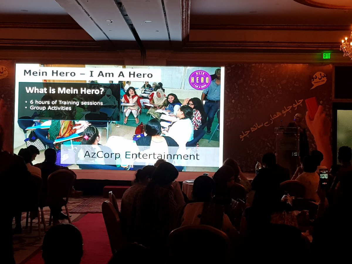 BadalDoPk's tweet photo. @afiasalam now presenting what badal do is and the different components of it #badaldo #badaldopk https://t.co/lr5b0MSxGJ