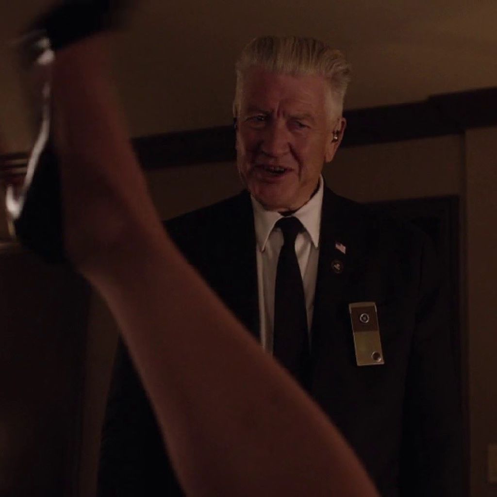 PetePeppers's tweet photo. Finishing up my #TwinPeaks s3 e12 top moments video. Recap and review will be tomorrow. #twinpeaksthereturn #letsr… https://t.co/OaJazYT5bB https://t.co/N03u0zW2Pb