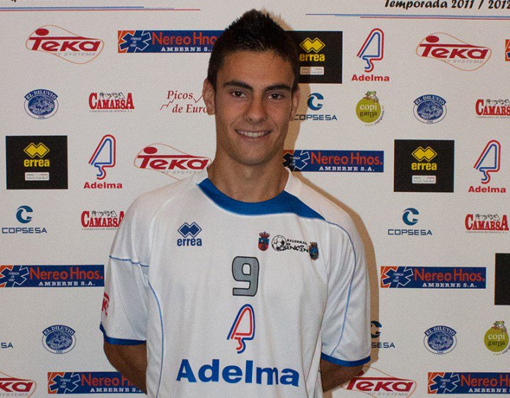 bmSinfin's tweet photo. 📢 FICHAJE | Héctor Sola se incorpora al DS Auto Gomas Sinfín ⏩ https://t.co/3xPrHEZsQy
El ext dcho regresa al club. ¡Bienvenido!
#aupaSinfin https://t.co/LodvAt7iER