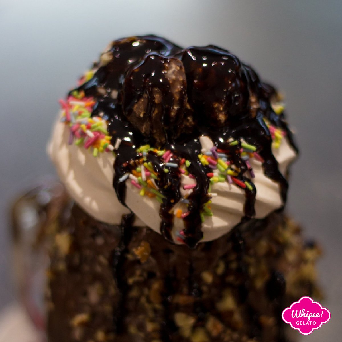 WhipeeGelato's tweet photo. Our freakshakes are not just your regular milkshakes, they’re big, bold, messy and only £5.50! https://t.co/igKBDzbgXb