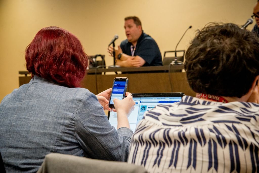 This attendee becomes a collaborator in your #meetings, and is no longer just a participant because of #eventtech Tap To Speak. #eventprofs