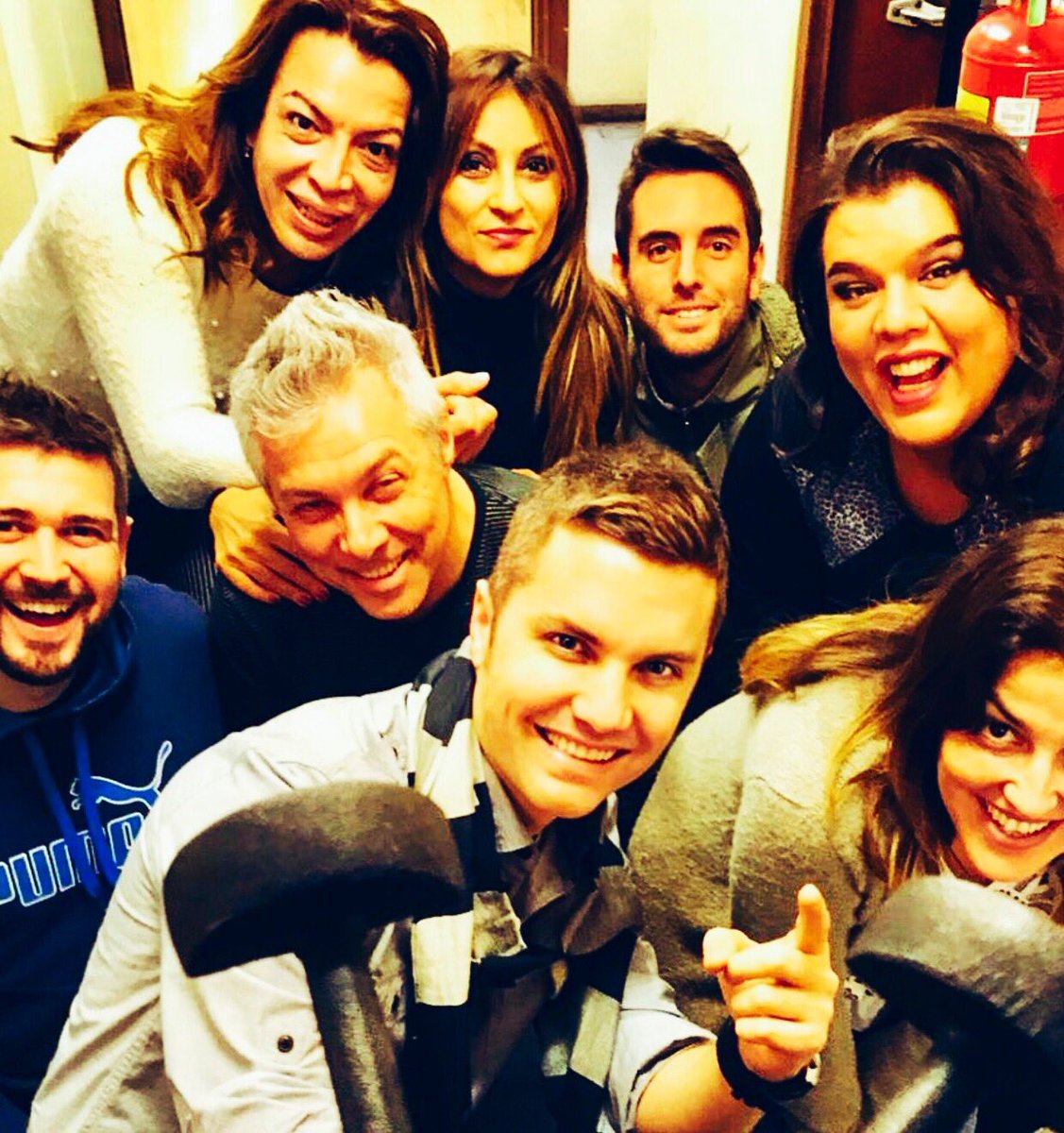 SANTIAGODELMORO's tweet photo. Voto x BB dale RT #BB95 #ElClubDelMoro FM99.9 https://t.co/4osVBfEoQD https://t.co/A5OWjuUxG4