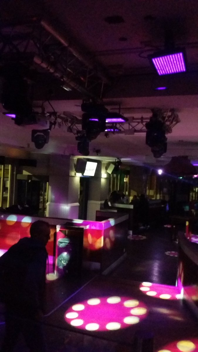MistaFahrenheit's tweet photo. This coming Saturday I'm heading back to @YatesLuton.
#Round2
#BackForMore
#MusikFactory https://t.co/1t9sLDiWIP