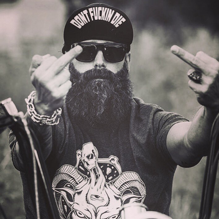 Attacking Monday's like...🖕 <a href="/thegroomedape/">The Groomed Ape</a> #mondaymotivation  #beard #monday #mondaymood #beardgang #bearded #attitude #australia