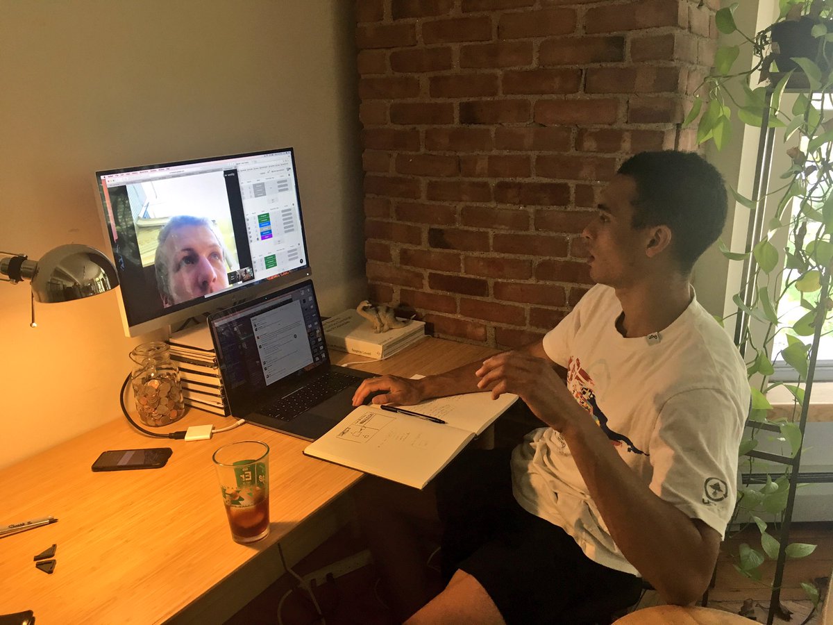 comake_io's tweet photo. Monday morning check-in. New office grooves! Spotted: developer Ben on video &amp; @dapulseLabs on screen 😎 https://t.co/N3iI7ZyY4w