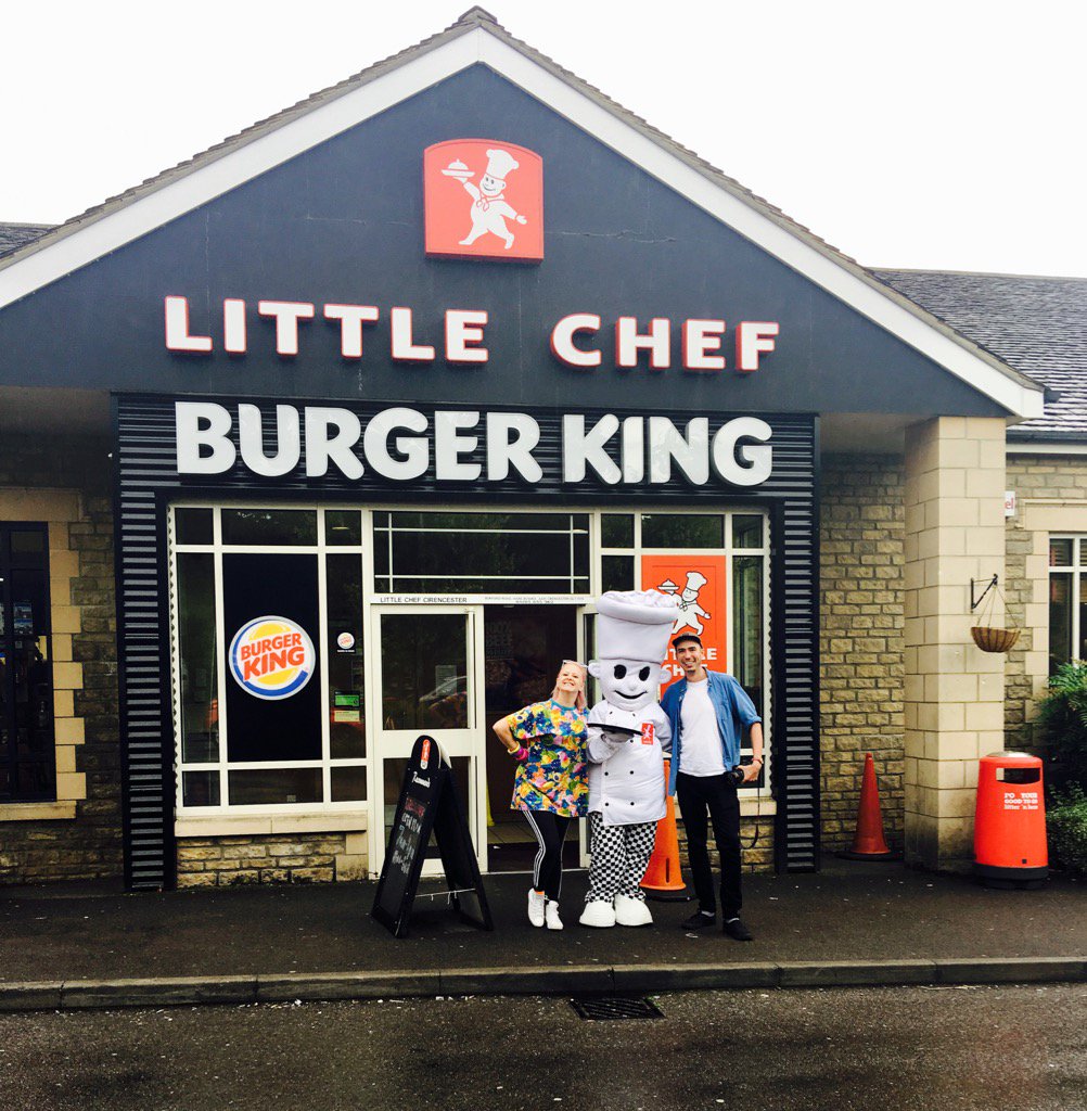 ClarkBagnall's tweet photo. Stop number 21. Cirencester pulled out all the stops!! A great end to the day! Lovely Lyndsey. #everylittlechef https://t.co/7JUenAdTSa